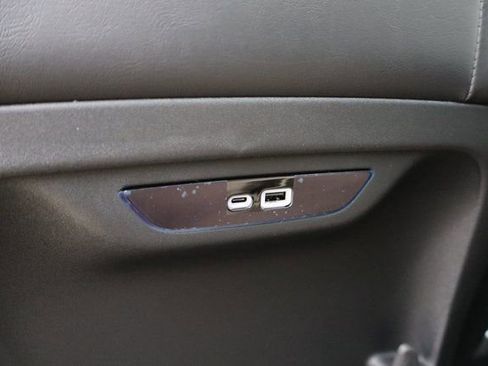 New 2026 Chrysler Pacifica Select image 45