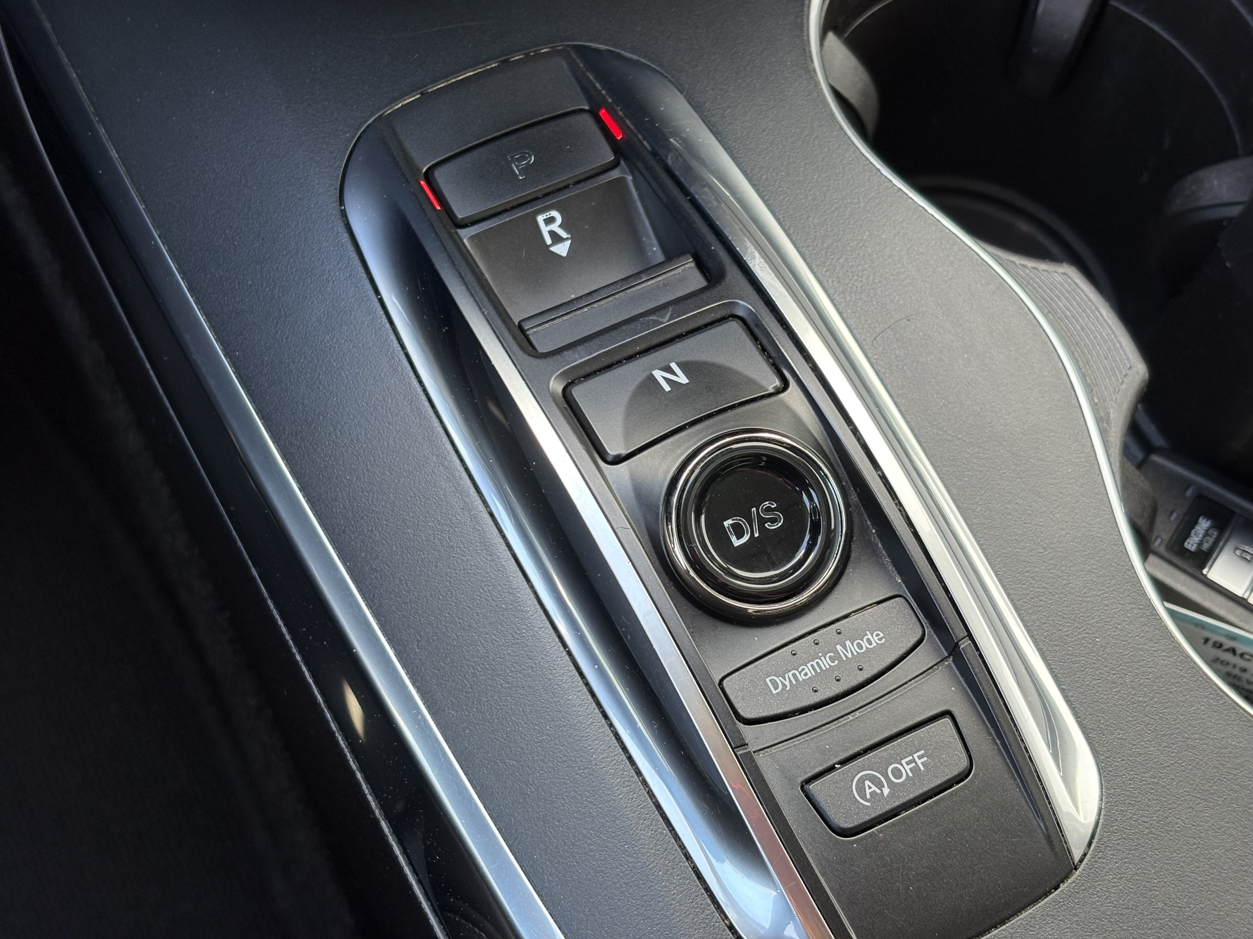 Used 2019 Acura MDX w/ Technology Package AWD/4WD image 25