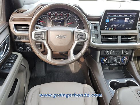 Used 2021 Chevrolet Tahoe Z71 w/ Z71 Signature Package image 12