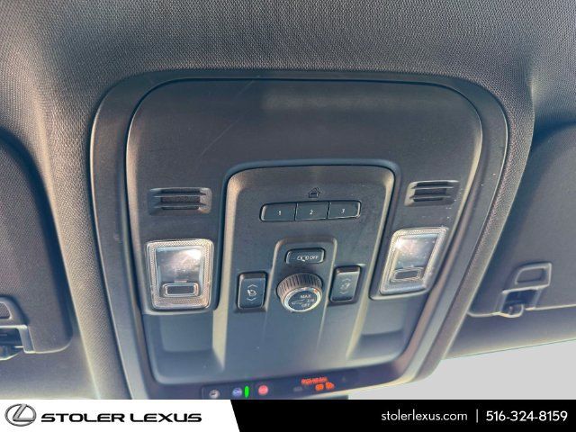 Used 2023 Chevrolet Suburban RST w/ Luxury Package AWD/4WD image 38