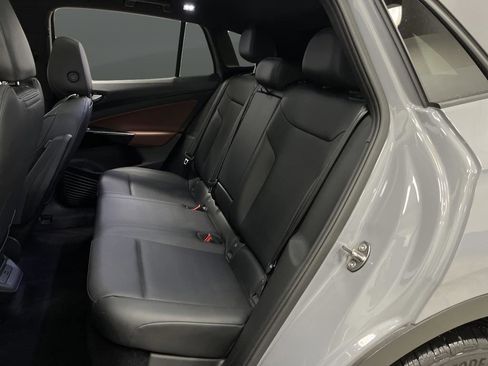 Used 2022 Volkswagen ID.4 Pro S image 29