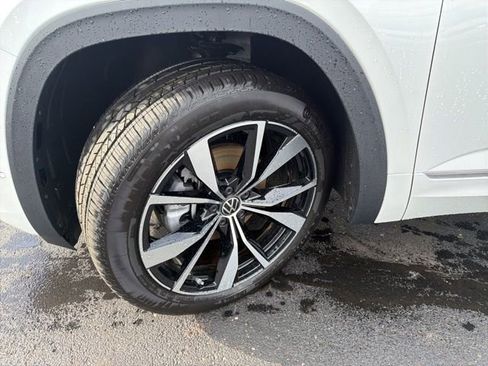 New 2026 Volkswagen Atlas SEL Premium R-Line AWD/4WD image 10