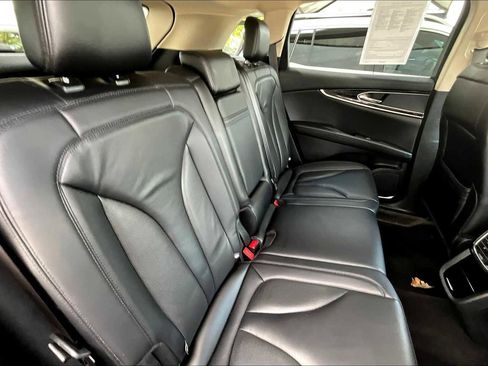 Used 2021 Lincoln Nautilus AWD w/ Equipment Group 101A image 19