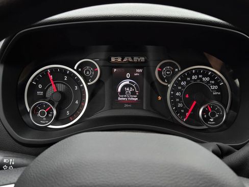 New 2026 RAM 2500 Tradesman AWD/4WD image 24