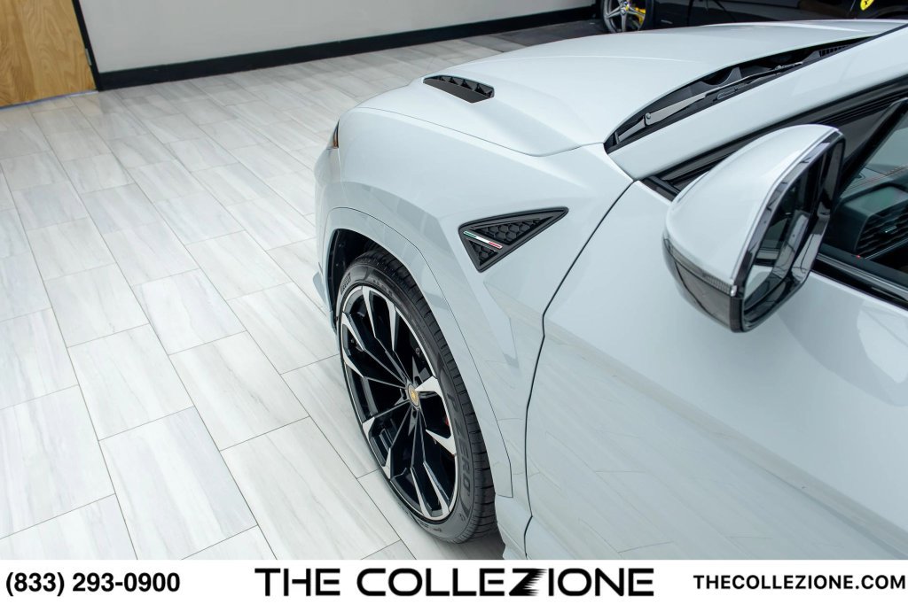 Used 2024 Lamborghini Urus S AWD/4WD image 16