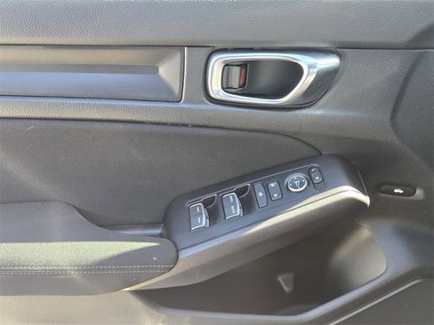 Certified 2025 Honda Civic Sport image 27