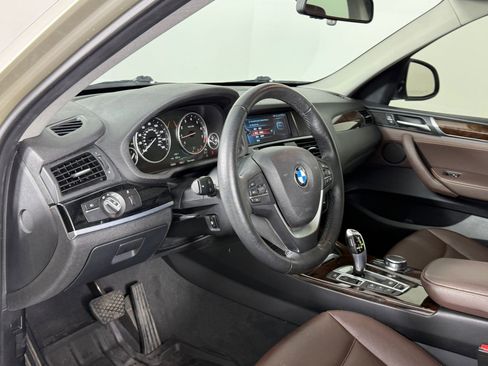 Used 2017 BMW X3 xDrive28i image 4
