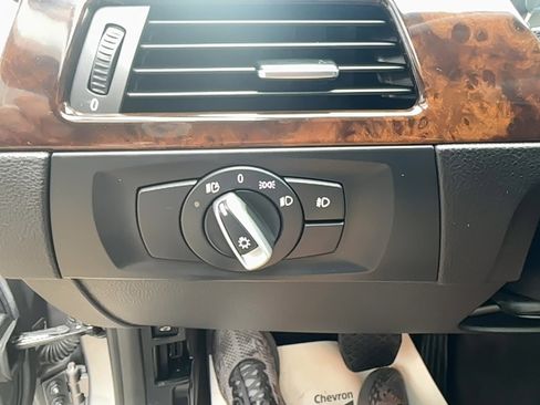 Used 2011 BMW 328i Sedan RWD image 14