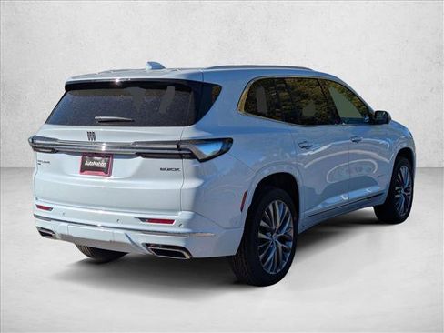 New 2026 Buick Enclave Avenir w/ Super Cruise Package image 5