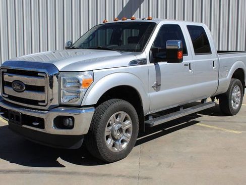 Used 2015 Ford F350 Lariat w/ Chrome Package image 1