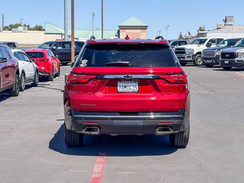 Used 2022 Chevrolet Traverse Premier w/ Redline Edition AWD/4WD image 3