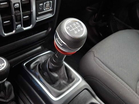 Used 2022 Jeep Wrangler Unlimited Sport AWD/4WD image 15