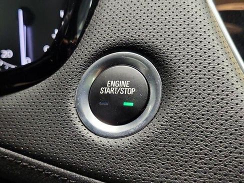 Certified 2023 Cadillac XT5 Premium Luxury FWD image 26
