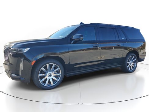 Used 2021 Cadillac Escalade ESV Sport w/ Driver Assist Tech Package image 3