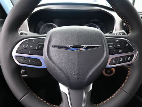 New 2026 Chrysler Pacifica Pinnacle image 27