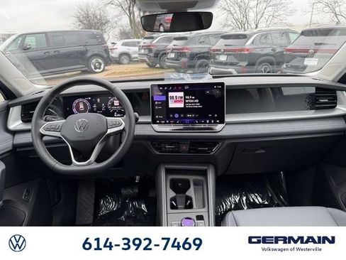 New 2026 Volkswagen Tiguan SE image 18