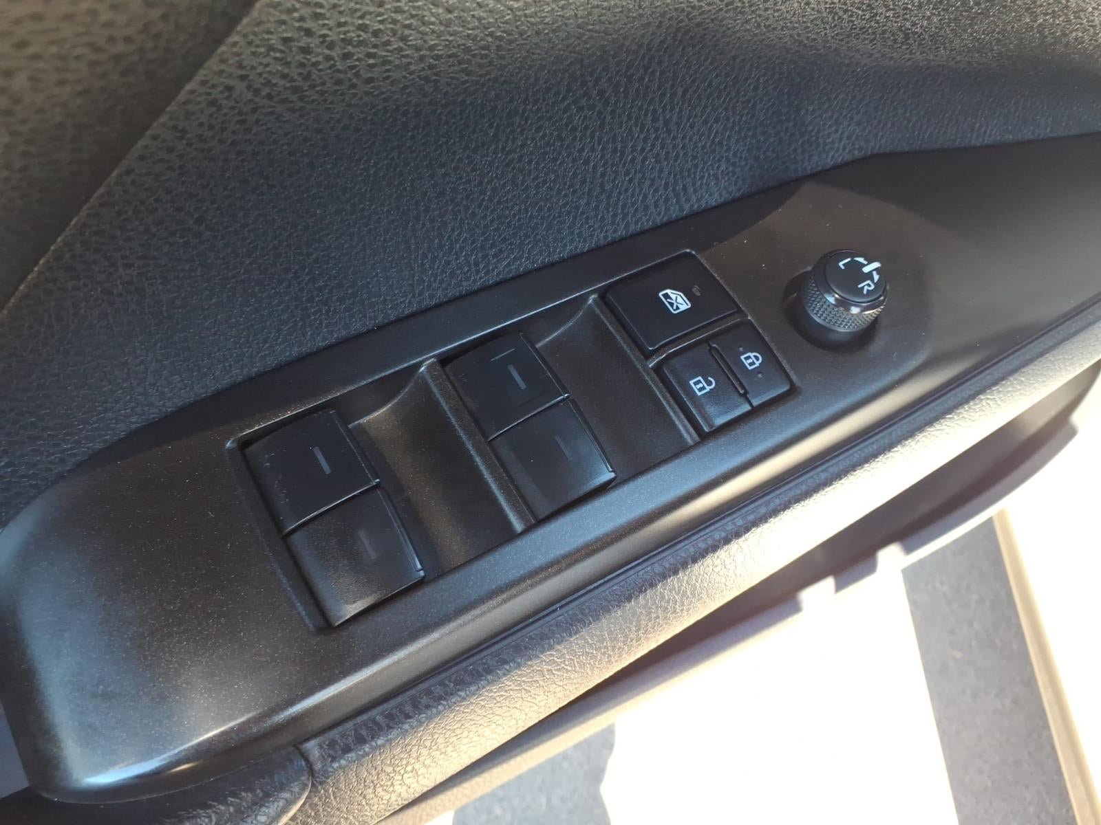 Used 2022 Toyota Camry SE w/ TRD Appearance Package (TMS) FWD image 21