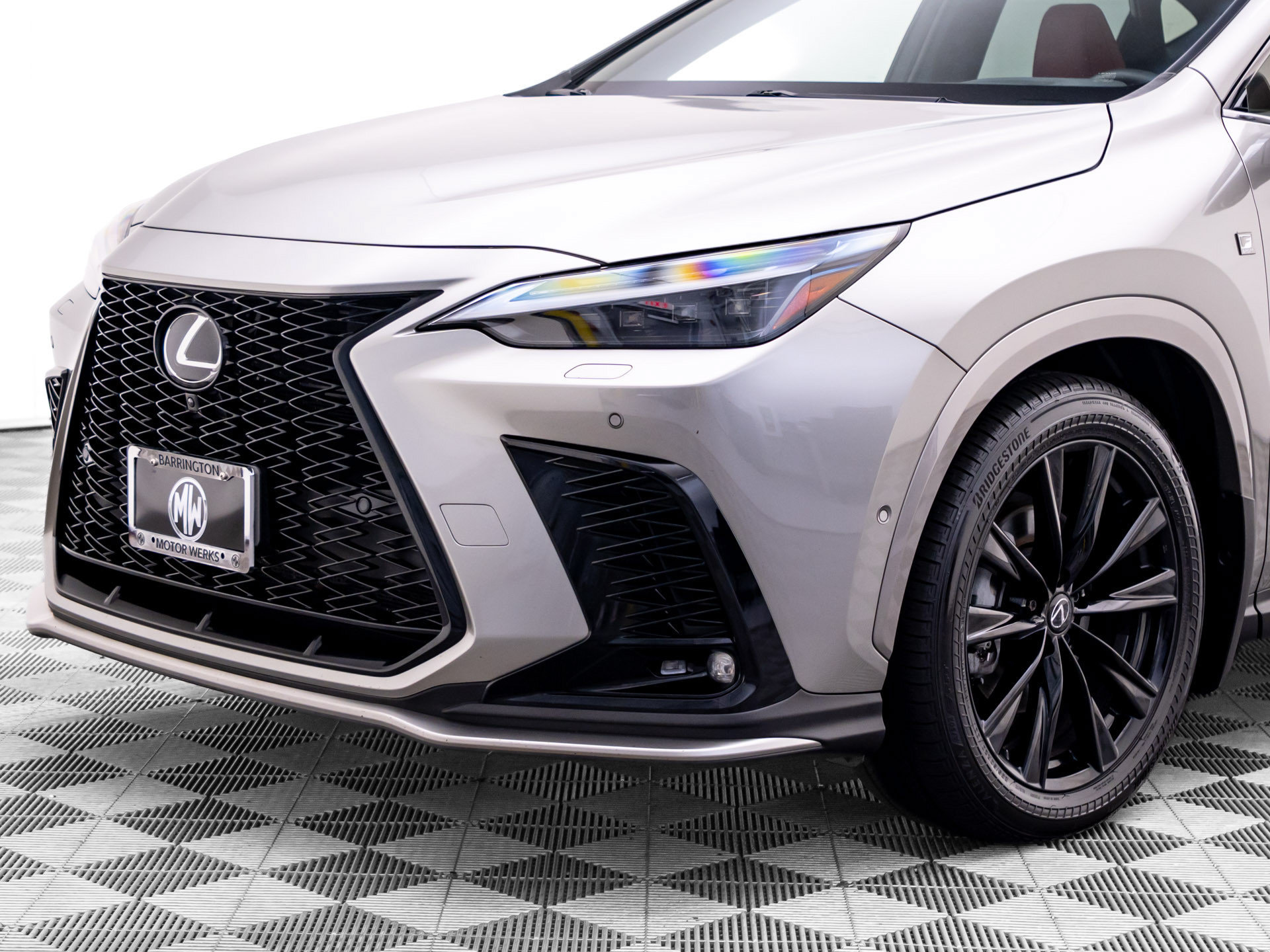 Used 2025 Lexus NX 450h+ F Sport w/ Accessory Package (2T) AWD/4WD image 34