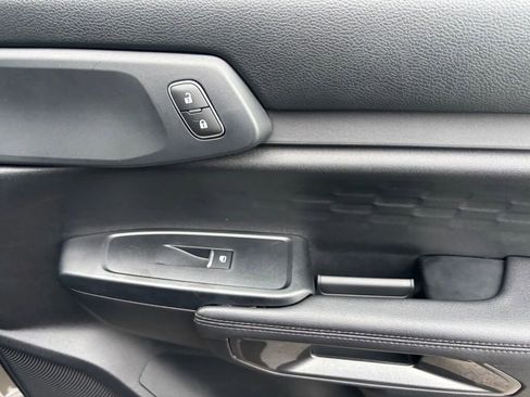 New 2025 Ford Ranger XLT w/ Black Appearance Package image 13