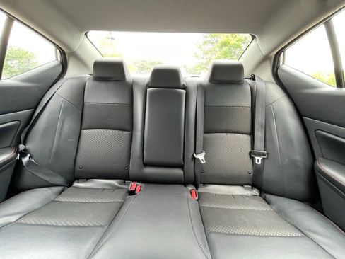 Used 2024 Nissan Altima 2.5 SR FWD image 28