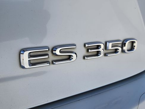 Used 2013 Lexus ES 350 w/ Luxury Pkg image 30