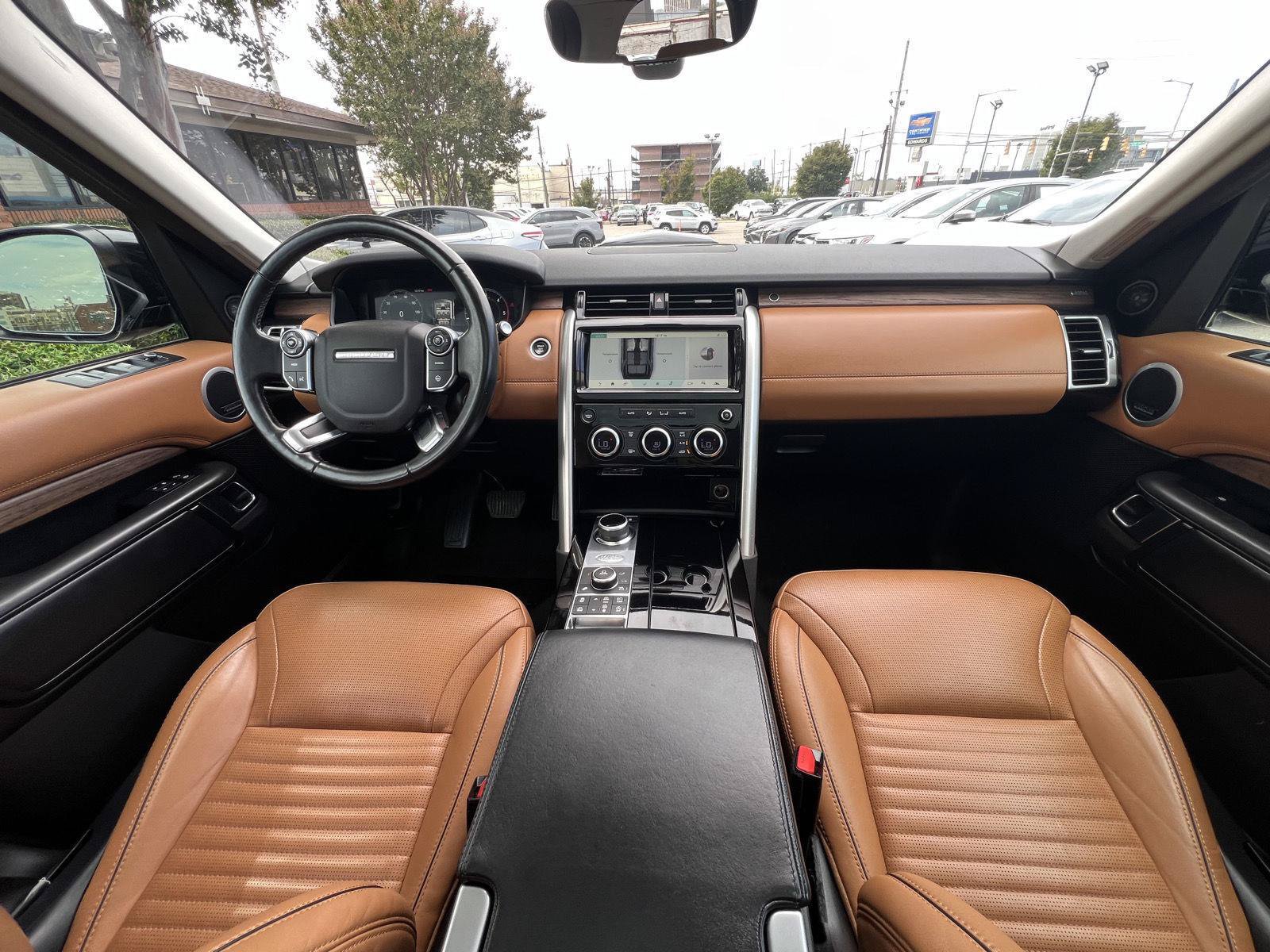 Used 2018 Land Rover Discovery HSE Luxury AWD/4WD image 36