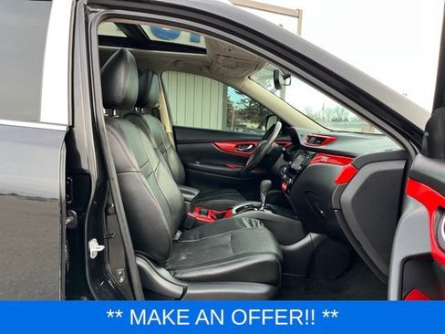 Used 2016 Nissan Rogue SL w/ SL Premium Package FWD image 34