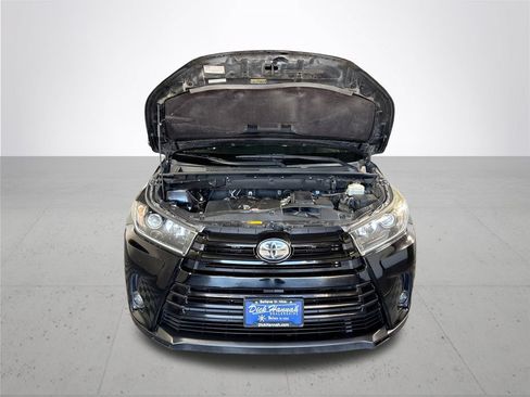 Used 2019 Toyota Highlander SE AWD/4WD image 21