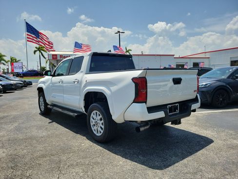 Used 2024 Toyota Tacoma SR5 RWD image 9