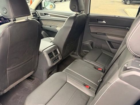 Certified 2023 Volkswagen Atlas SE w/ Panoramic Sunroof Package AWD/4WD image 12