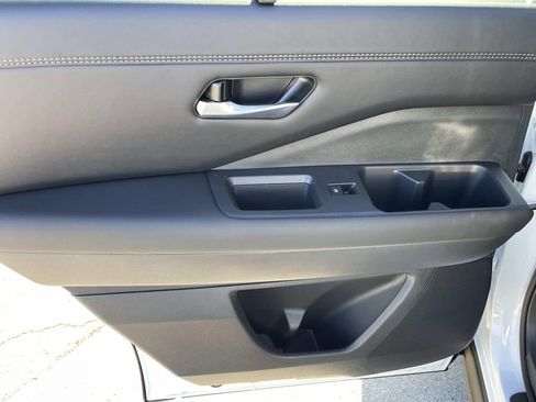 New 2026 Nissan Pathfinder Platinum AWD/4WD image 21