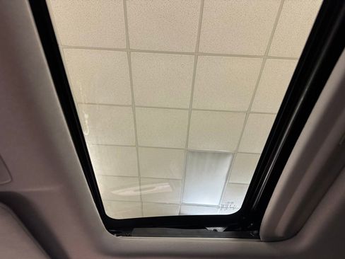 Used 2017 Honda CR-V EX-L image 43