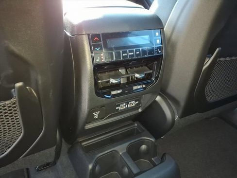 New 2025 Jeep Grand Cherokee L Limited image 33