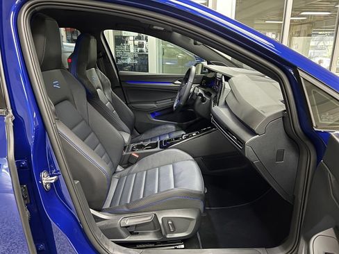 Used 2024 Volkswagen Golf R AWD/4WD image 24