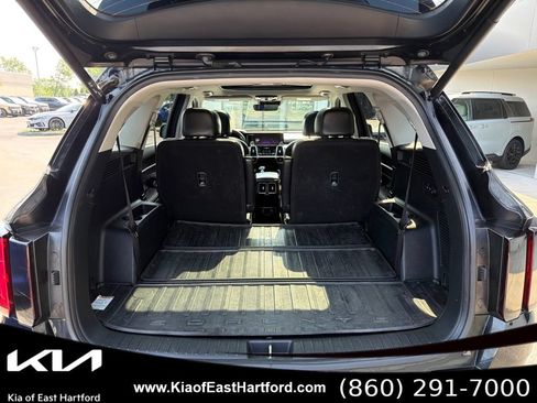 Certified 2023 Kia Sorento SX AWD/4WD image 16