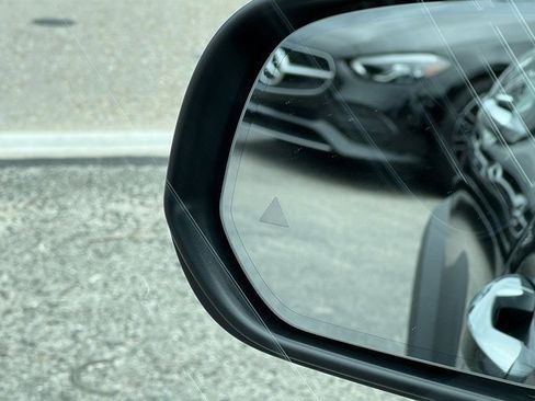 Used 2025 Mercedes-Benz GLE 450e GLE 450e image 18