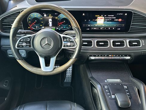 Used 2021 Mercedes-Benz GLS 580 4MATIC image 14