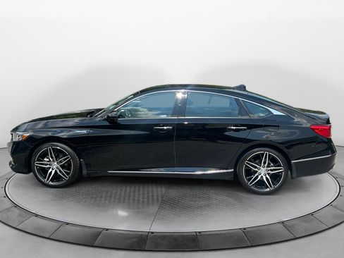Used 2022 Honda Accord Touring image 4