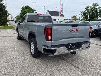 New 2025 GMC Sierra 1500 Pro w/ Pro Value Package