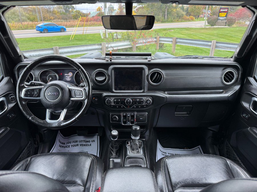 Used 2019 Jeep Wrangler Unlimited Sahara w/ Quick Order Package 24M Moab AWD/4WD image 21