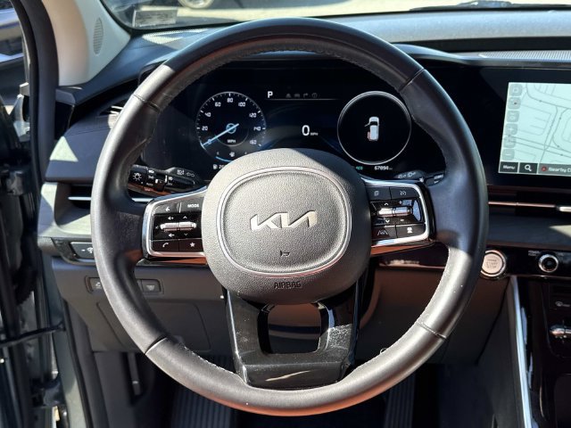 Used 2023 Kia Carnival SX FWD image 18