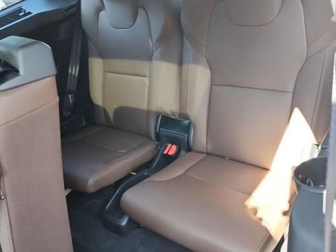 Certified 2024 Volvo XC90 B5 Plus w/ Protection Package Premier image 5