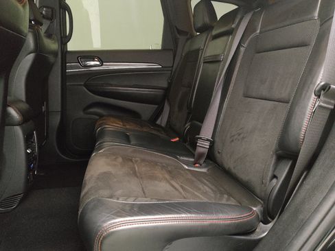 Used 2020 Jeep Grand Cherokee Trailhawk AWD/4WD image 18