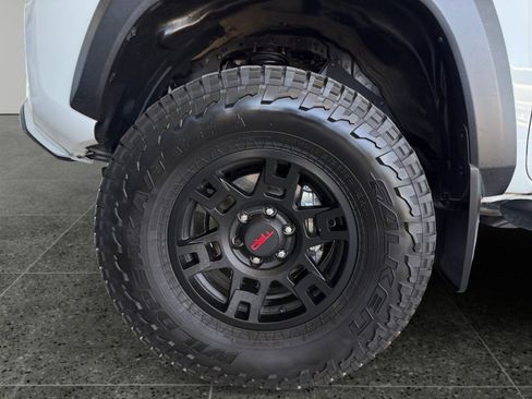 Used 2021 Toyota Tacoma TRD Off-Road w/ Technology Package image 20