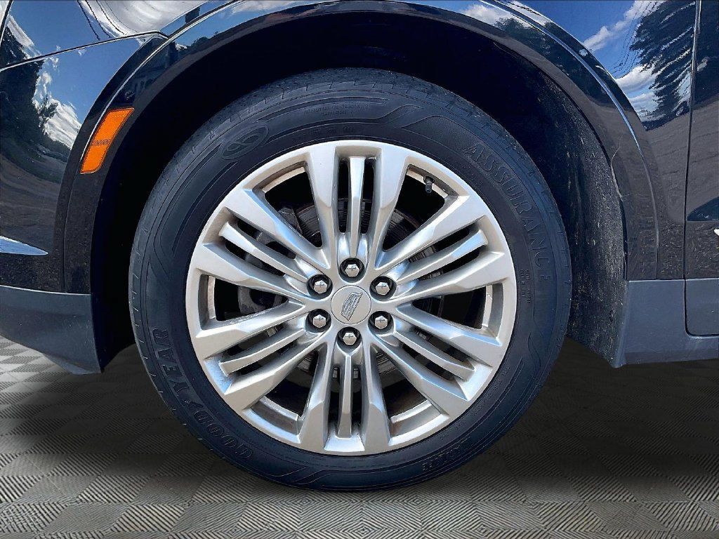 Used 2018 Cadillac XT5 Premium Luxury AWD/4WD image 7