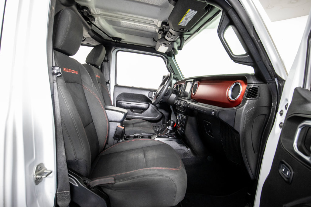 Used 2023 Jeep Wrangler Unlimited Rubicon AWD/4WD image 11