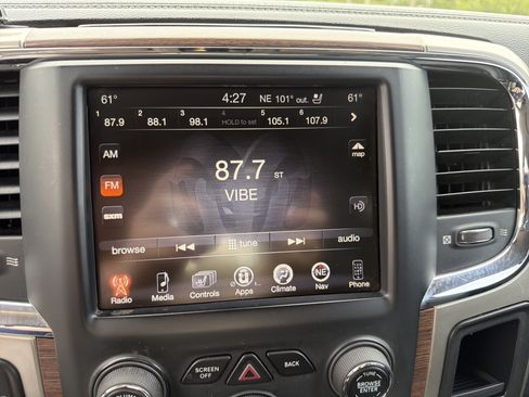 Used 2013 RAM 1500 Laramie w/ Convenience Group AWD/4WD image 31
