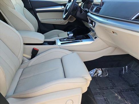 Certified 2025 Audi Q5 2.0T Premium Plus w/ Premium Plus Package image 21