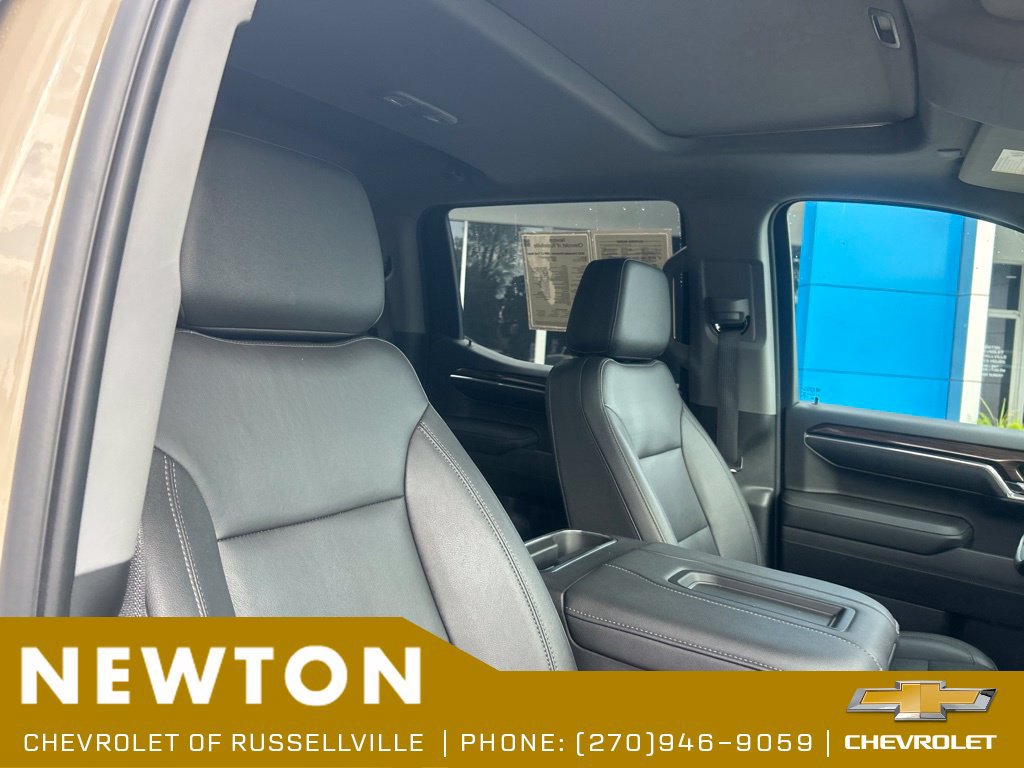 Used 2022 Chevrolet Silverado 1500 LT Trail Boss w/ LT Trail Boss Premium Package AWD/4WD image 22