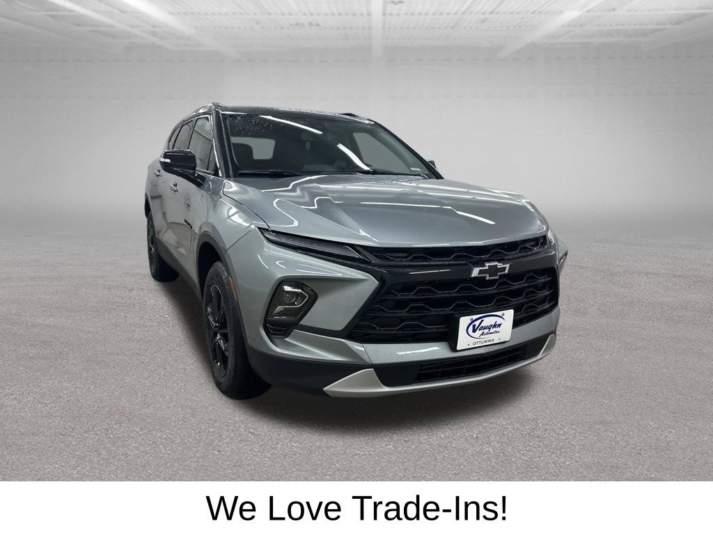 New 2026 Chevrolet Blazer LT w/ Midnight/Sport Edition AWD/4WD image 2